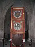 Reloj astronómico de la Catedral de Saint-Étienne de Bourges (hecho en 1424, es el más antiguo de los relojes conservados en Francia).