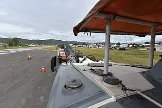 Remozamiento de la pista de aterrizaje 06/24.