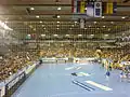 Aspecto del pabellón en el partido de Liga de Campeones de la EHF entre el BM Valladolid y el VfL Gummersbach.