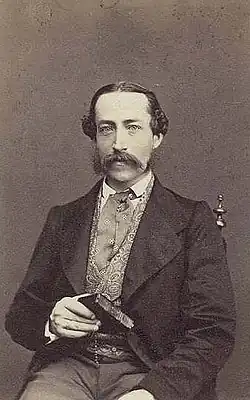 Su segundo hijo y heredero, Hugo