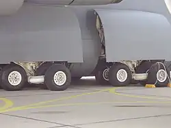 Tren de aterrizaje principal.