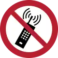 P013 – Teléfonos móviles activados prohibidos