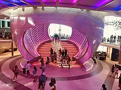 La Perla, instalación de arte estructural en el Paseo Real