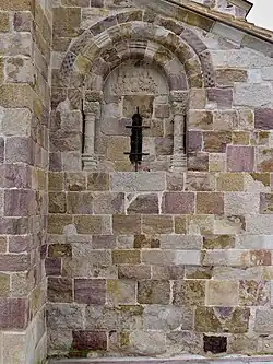 Ventana con arco de medio punto