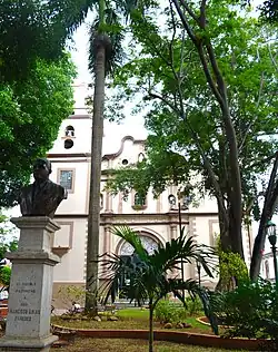 Vista desde la plaza de Santa Ana.