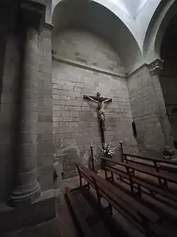 Situación del Cristo en el falso crucero