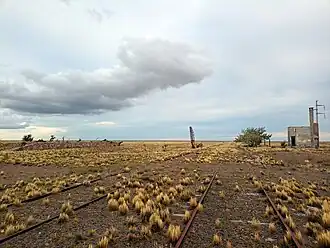 Instalaciones en ruinas de lo que fue la estación Antonio de Biedma.