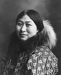 Nowadlook (Nora) Ootenna. Mujer Inupiat (Alaska, 1907).