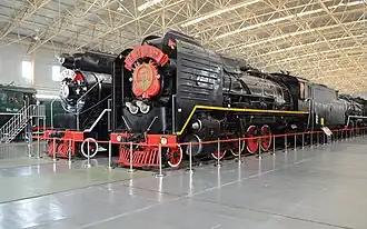 Locomotoras JF304 y JF1191 preservadas en el museo de Pekín.