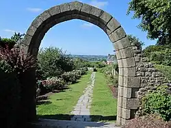 Portada del cementerio de las Ursulinas.