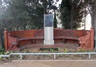Monumento al Doctor Pla i Armengol