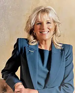 Jill Biden Servicio 2021-2025 Nació en 1951 (74 años) Esposa de Joe Biden