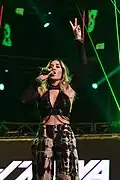 Jimena Barón cantando en VPT 2023.