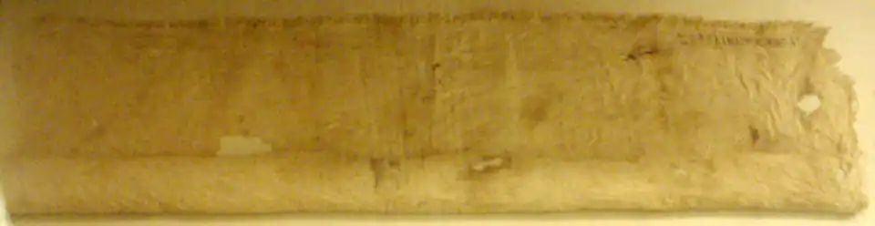 Lienzo de lino de KV54 con una inscripción fechada en el año 6 de Tutankamón, exhibido en el Museo Metropolitano de Arte de Nueva York.