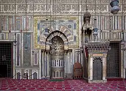 Mihrab de la mezquita-madrasa del Sultán Hasán en El Cairo (siglo XIV)
