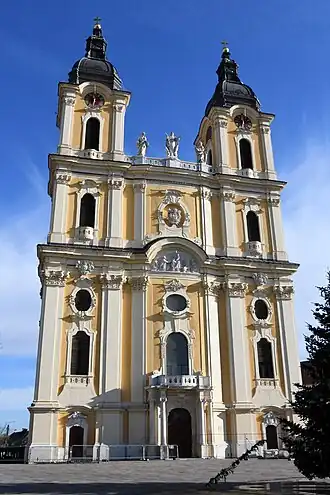 Catedral de Kalocsa (1735-1774), de autor incierto