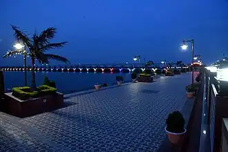 Viista del puente sobre el Ganges en Kanpur