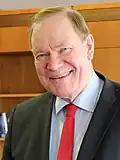 Paavo Lipponen (1995–2003) 23 de abril de 1941 (83 años)