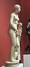 Escayola:[nota 33]​ reconstrucción del tipo de Afrodita de Cnido de Praxíteles. Altura aprox. 2 m. Museo Pushkin, Moscú.