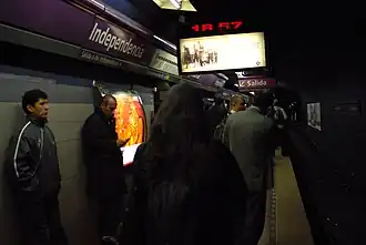 Andén a Plaza de los Virreyes