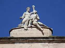 Grupo escultórico de El Arte y la Naturaleza