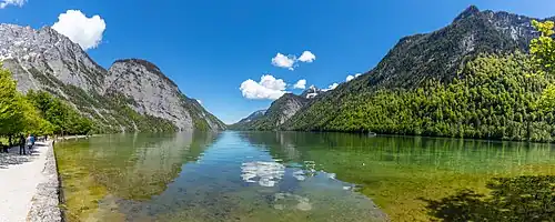 El lago del Rey visto desde San Bartolomé.