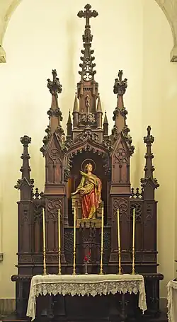Retablo neogótico de Santa Bárbara