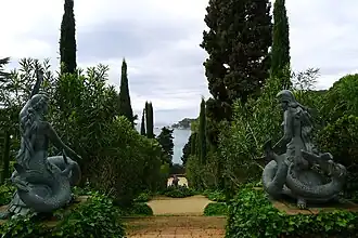 Las Sirenas del jardín botánico de Santa Clotilde