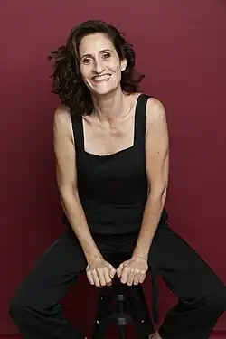 Foto de estudio de Laura Gómez-Lacueva por Javier Mantrana