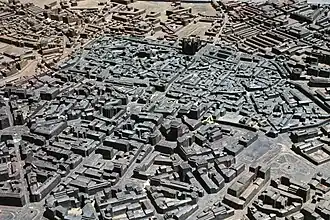 León, ciudad bimilenaria, en la Plaza de San Marcelo