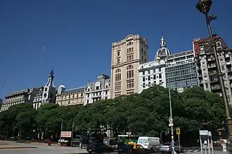 Av. Alem entre Tte. Gral. Perón y Sarmiento