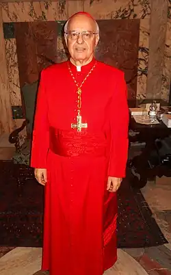 Cardenal Baldiseseri con faja roja
