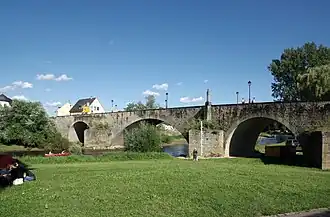 Puente sobre el río Sûre que comunica Echternacherbrück (Alemania) con Echternach (Luxemburgo).