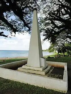 Monumento dedicado a Magallanes en Umatac (Guam).