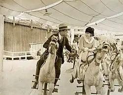 Con Elliott Dexter en Maggie Pepper (1919)