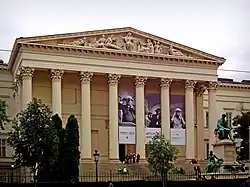 Museo Nacional Húngaro (1837-1847), el museo más antiguo del país, con una rica colección de historia húngara.