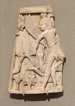 Hombre y Grifo en combate, fenicio, Museo de Arte de Cleveland