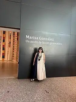 File:Marisa González el Museo Reina Sofía de Madrid.jpg