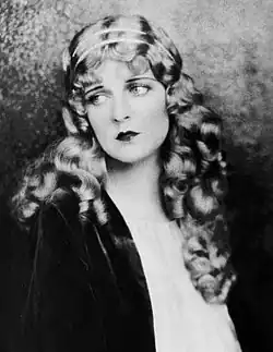 McAvoy como Esther Ben-Hur (1925)