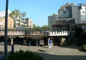 Residencias de la Facultad de Medicina de Louvain-la-Neuve cerca de Bruselas, 1976 (Lucien Kroll)