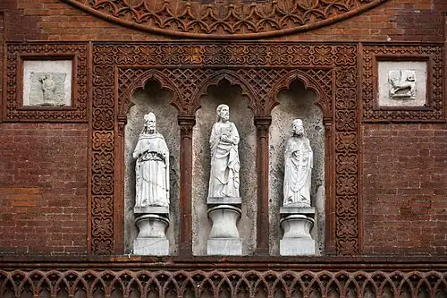 Detalle de la fachada