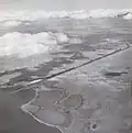 Canal de Suez en febrero de 1934. Fotografía aérea realizada por el piloto y fotógrafo suizo Walter Mittelholzer.
