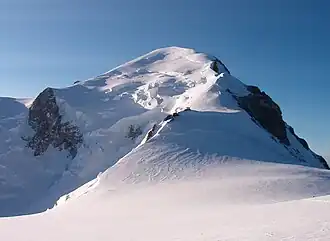 11. Mont Blanc es el pico más alto de Europa occidental.