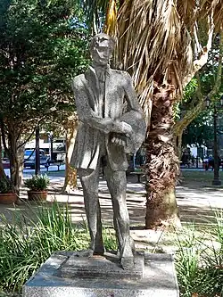 Monumento a Carlos Morel