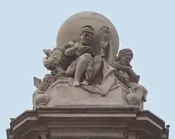 Los Cinco Continentes leyendo Don Quijote.