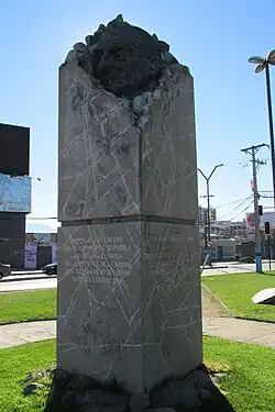 Monumento a Eduardo Frei Montalva en Rancagua.