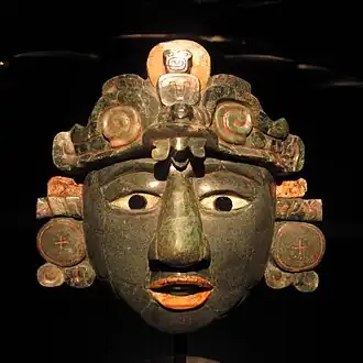 Máscara de mosaico mesoamericana