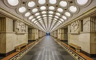 Estación de Elektrozavodskaya (1944)