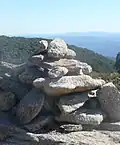 Cumbre Cairn en el Monte San Gwinear a 1509 metros de altitud