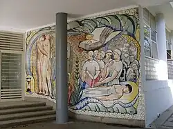 «La Medicina» (1950) ubicado en la entrada del Instituto de Medicina Experimental de la Ciudad Universitaria de Caracas.